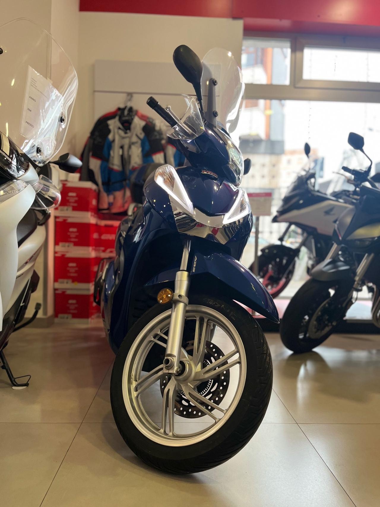 Honda SH 300 Scooter