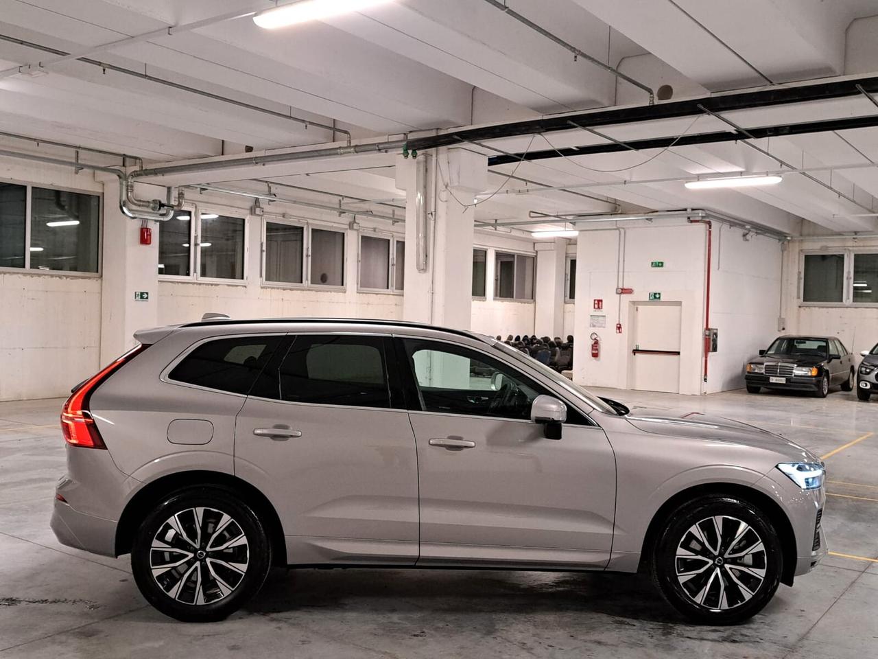 Volvo XC 60 2000 B4 (D) Mild-Hybrid Core Automatico (FWD)