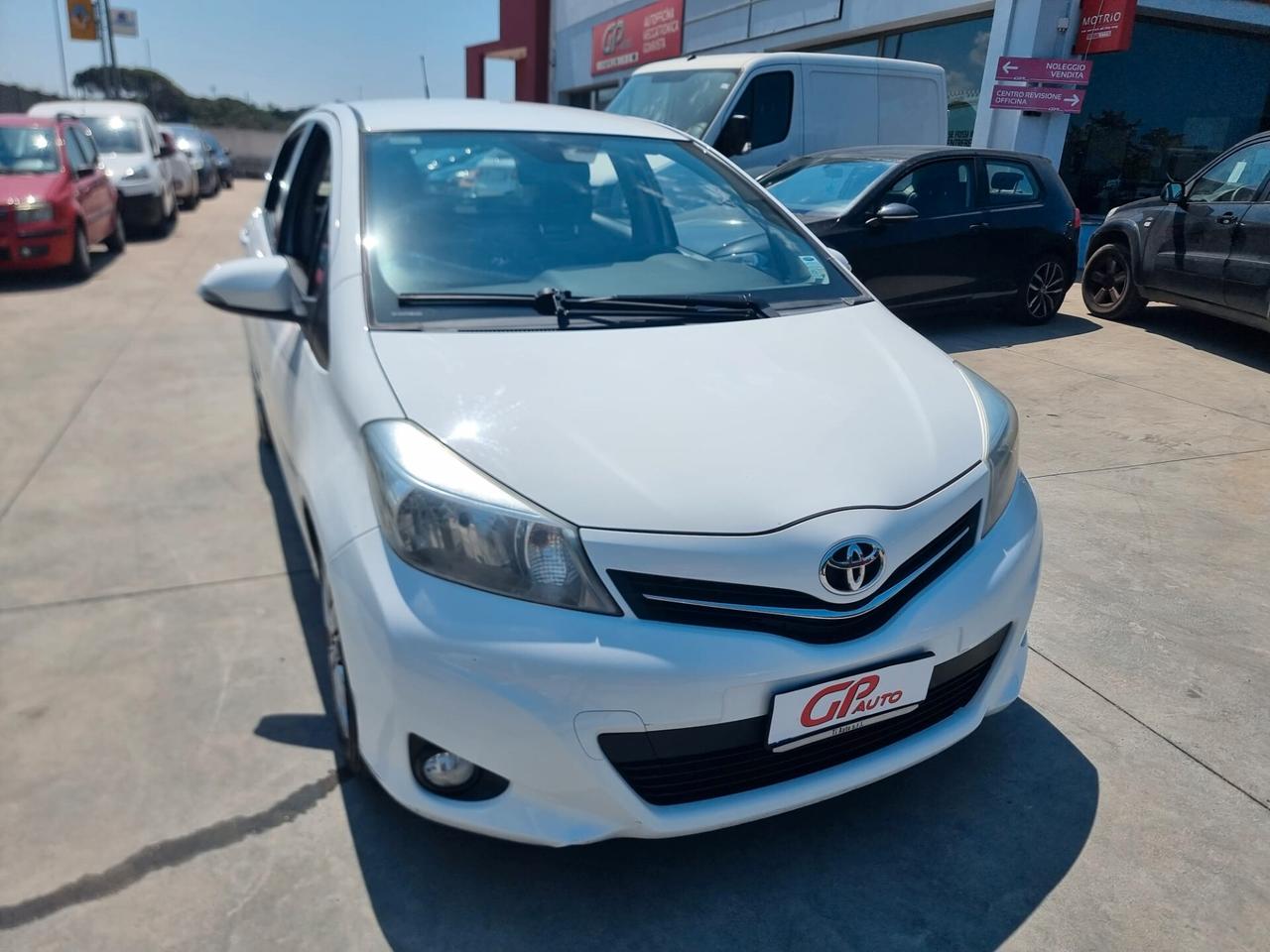 Toyota Yaris 1.4 D-4D 5 porte Lounge