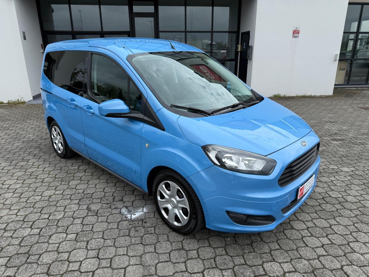 Ford Tourneo Courier 1.0 b.|NEOPATENTATI