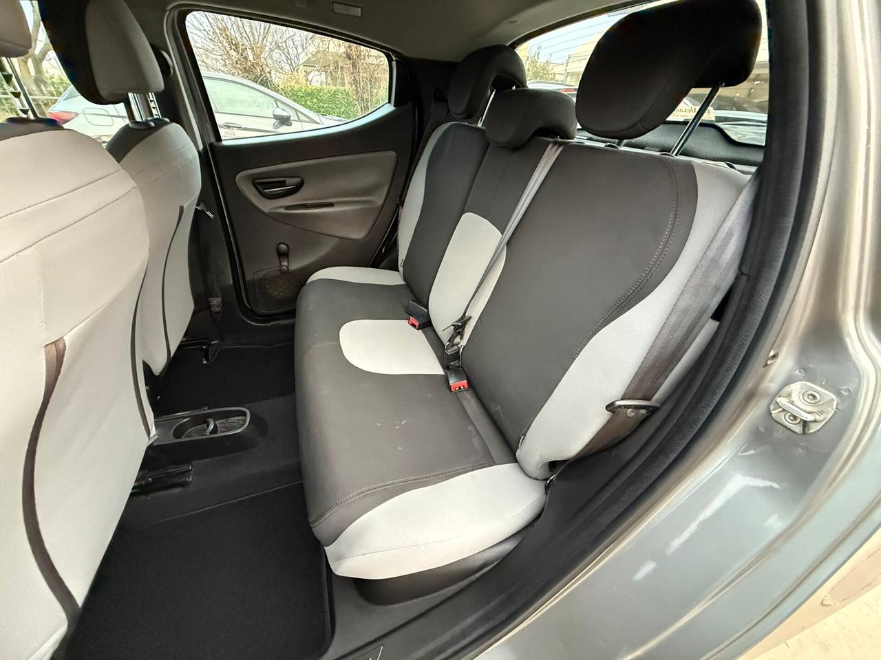 Lancia Ypsilon 1.2 BENZINA 5P UNICO-PROPR