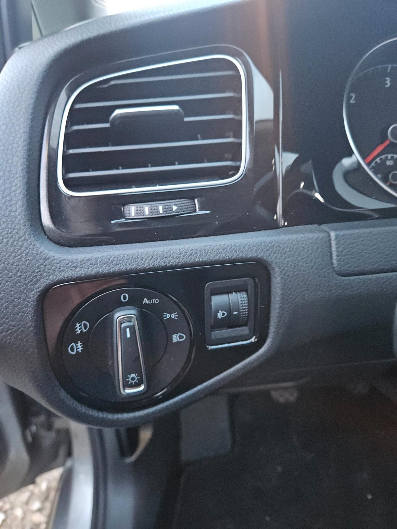 Volkswagen Golf 1.6 TDI 5p. Highline BlueMotion Technology