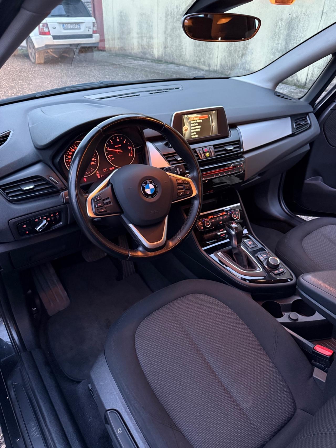 Bmw 2er Active Tourer 218d Luxury
