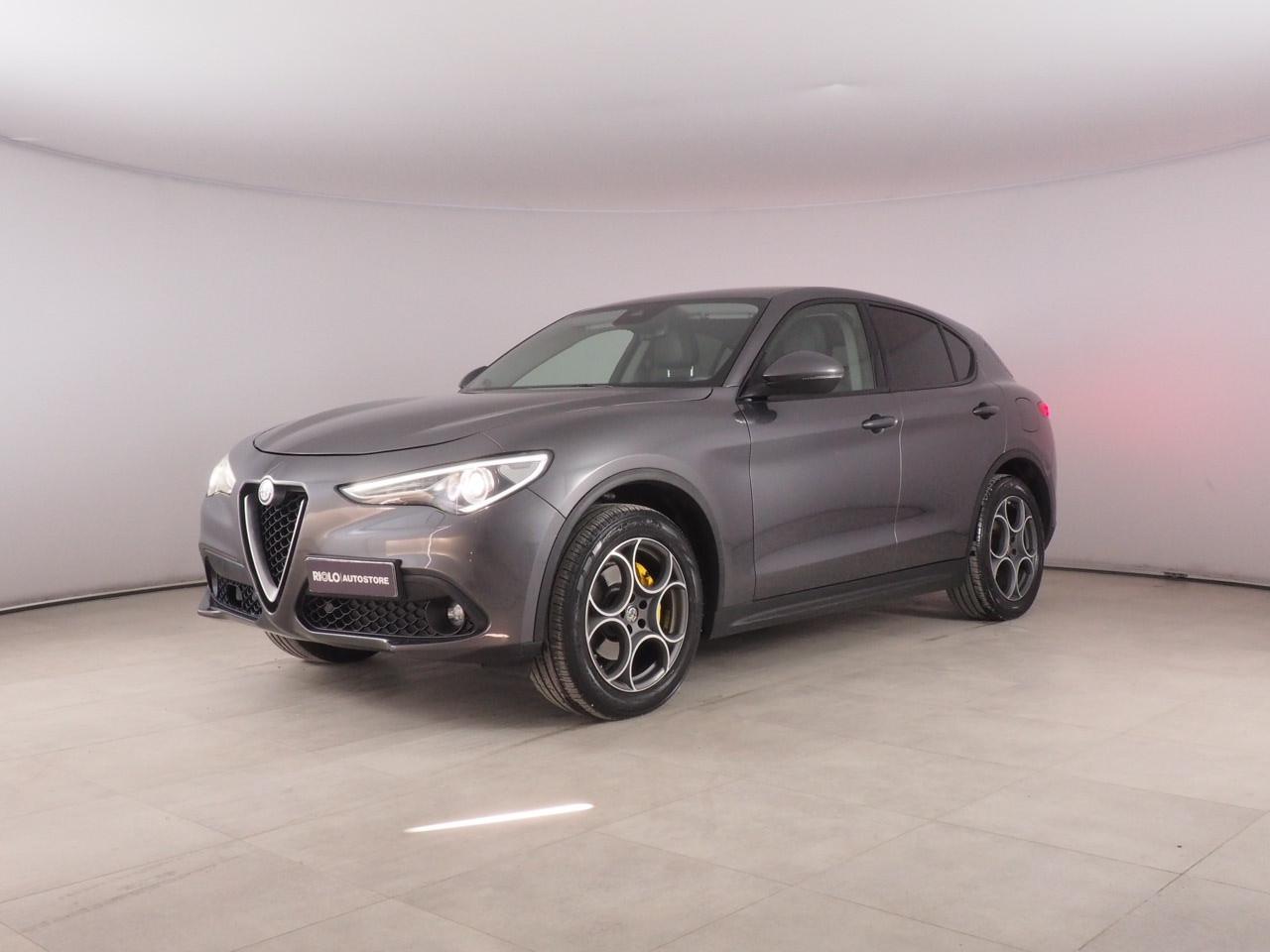 ALFA ROMEO Stelvio 2017 - Stelvio 2.2 t Ti Q4 210cv AT8 Q4 Business
