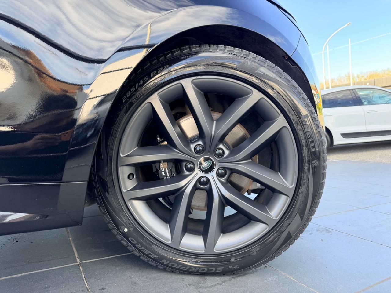 Land Rover Range Sport 3.0D l6 249 CV Dynamic HSE black edition