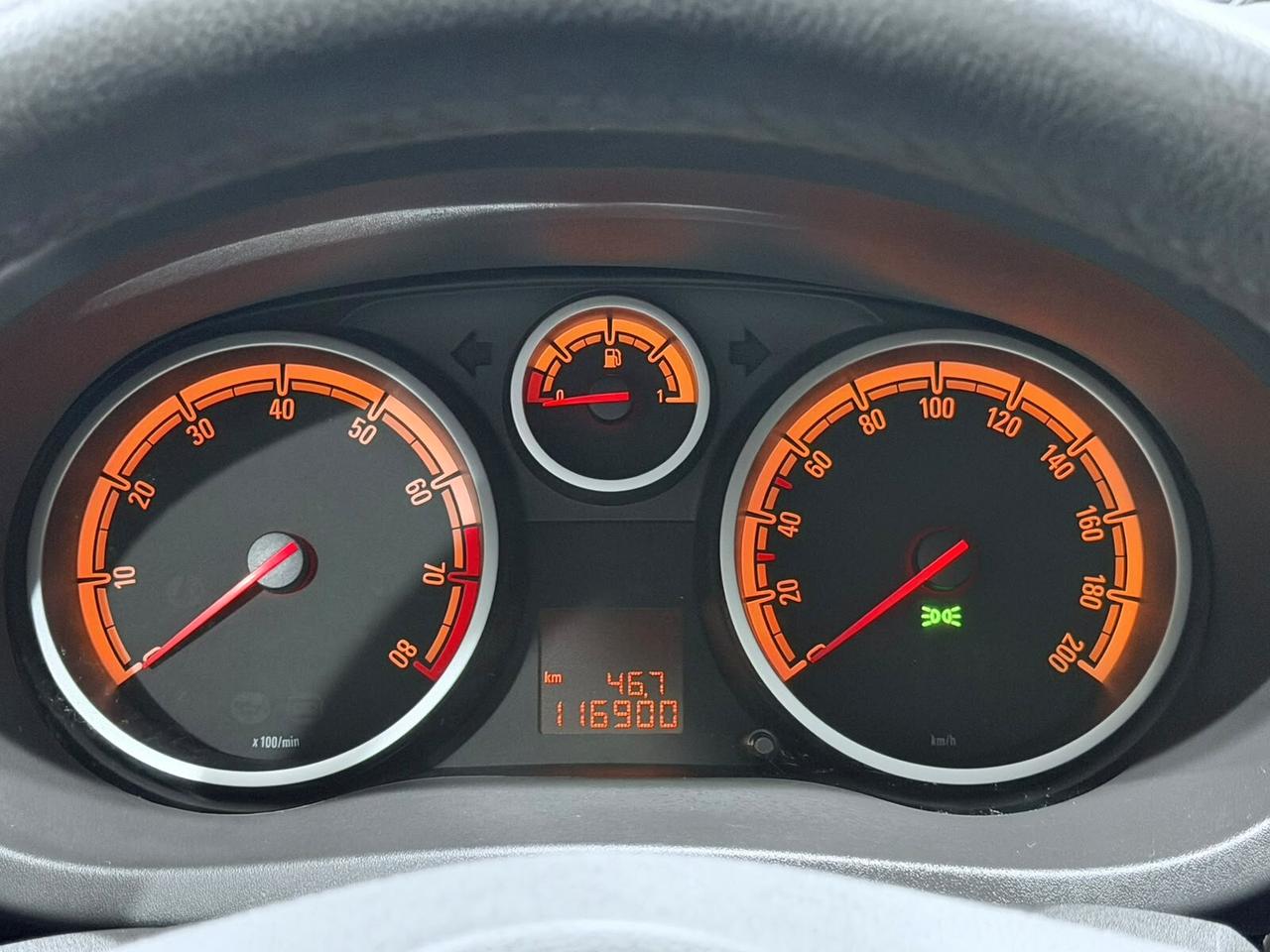 OPEL CORSA 1.2 86cv 110.000km 2014 NEOPATENTATI