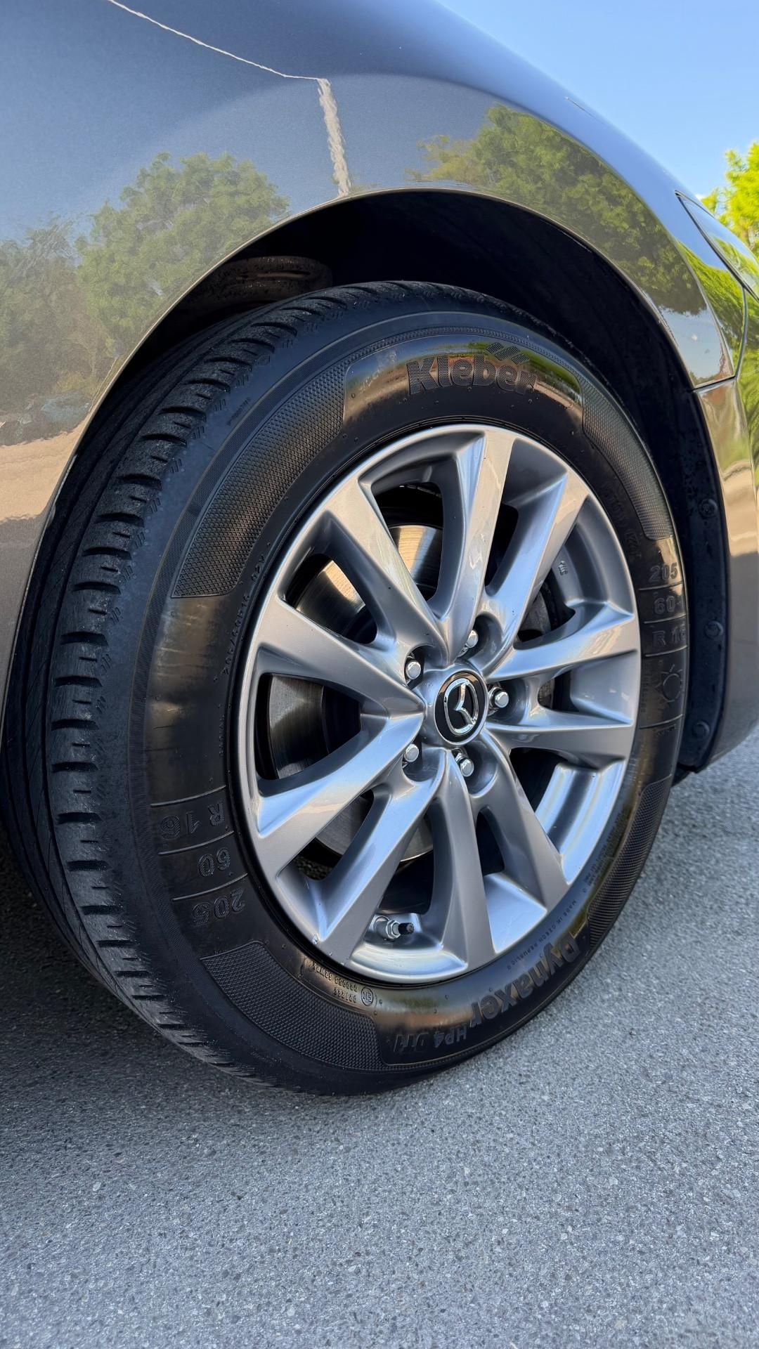 Mazda 3 1.8L Skyactiv-D Exclusive