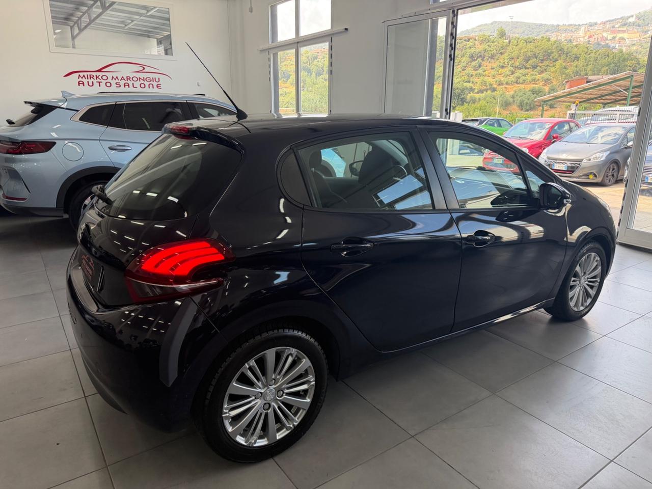 Peugeot 208 BlueHDi 75 5 porte Active FINANZIABILE