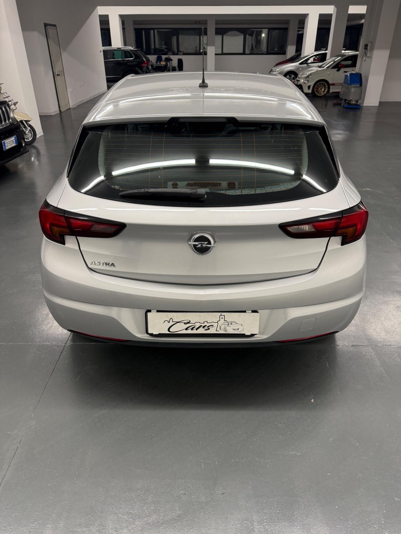 Opel Astra 1.4 Turbo 140CV 4 porte Elective