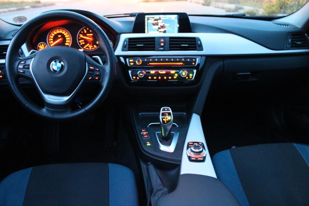 BMW 320d xDrive Aut.*TETTO *FULL LED *NAVI *CAMERA