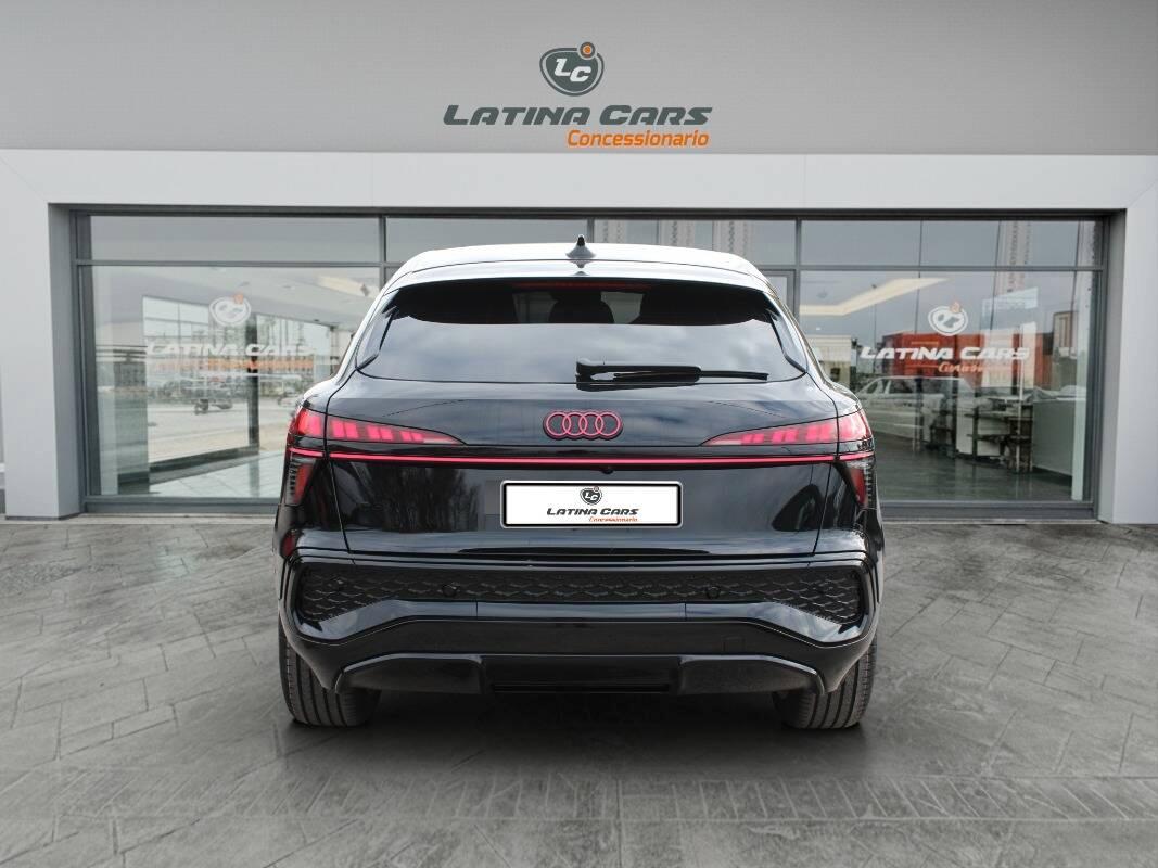 Audi Q3 Sportback 2.0 TDi S line 150cv s-tronic, Telecam e CarPlay