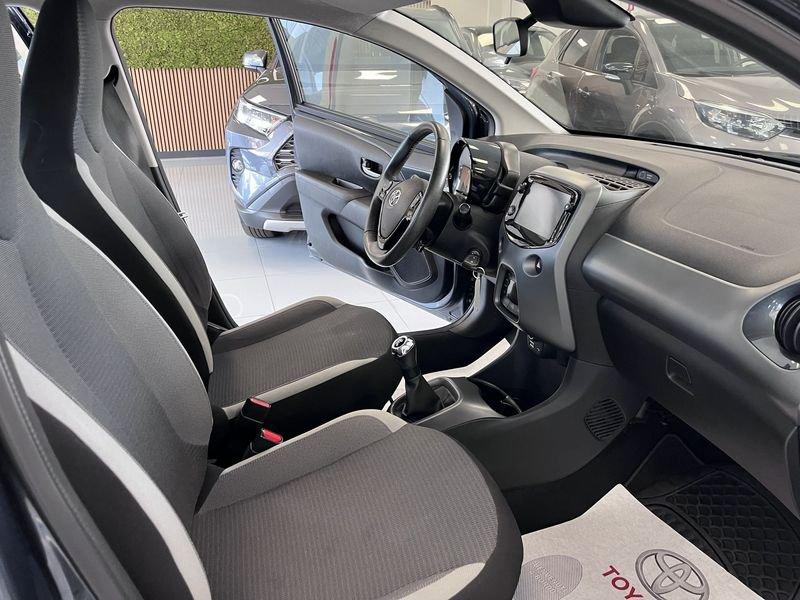 Toyota Aygo Connect 1.0 VVT-i 72 CV 5 porte x-play