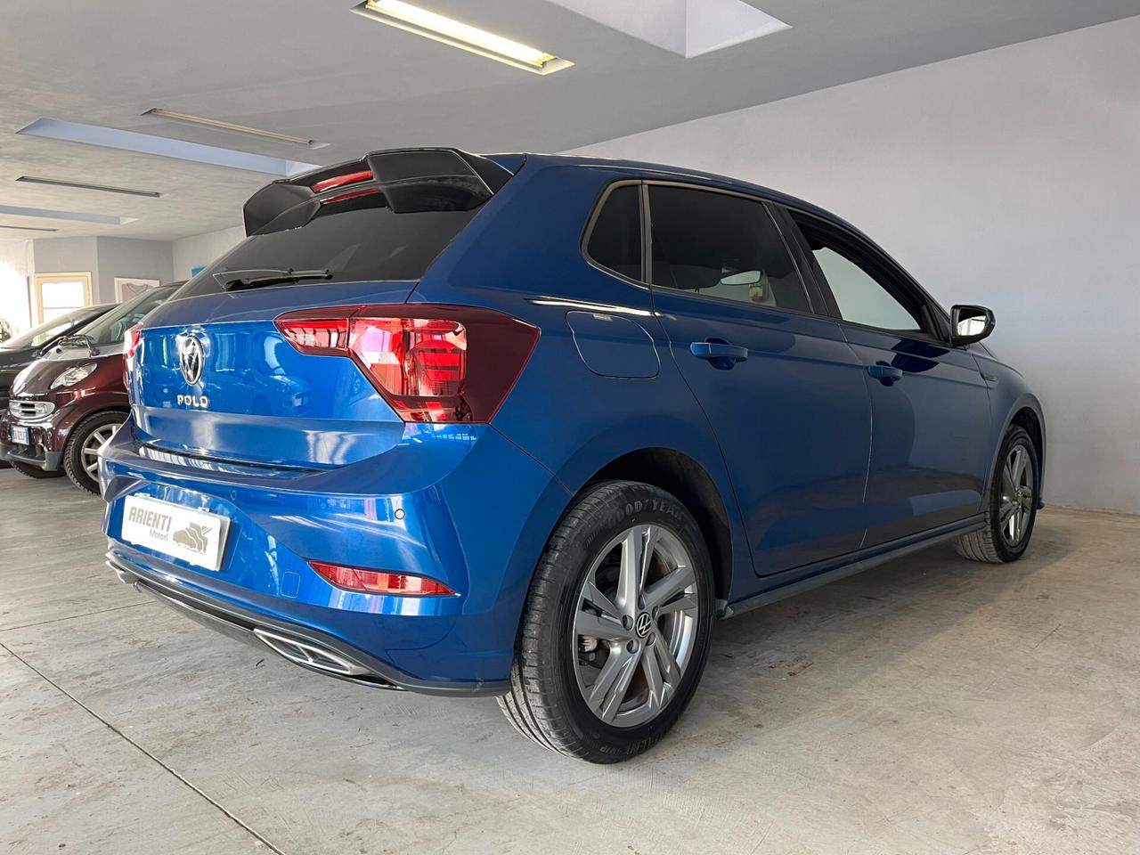 Volkswagen Polo 1.0cc TSI 110cv DSG "R-LINE" SOLO 8.250KM
