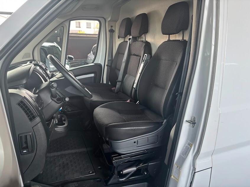 Peugeot Boxer 2.2 BlueHDi 140CV L2 H2 31.000KM