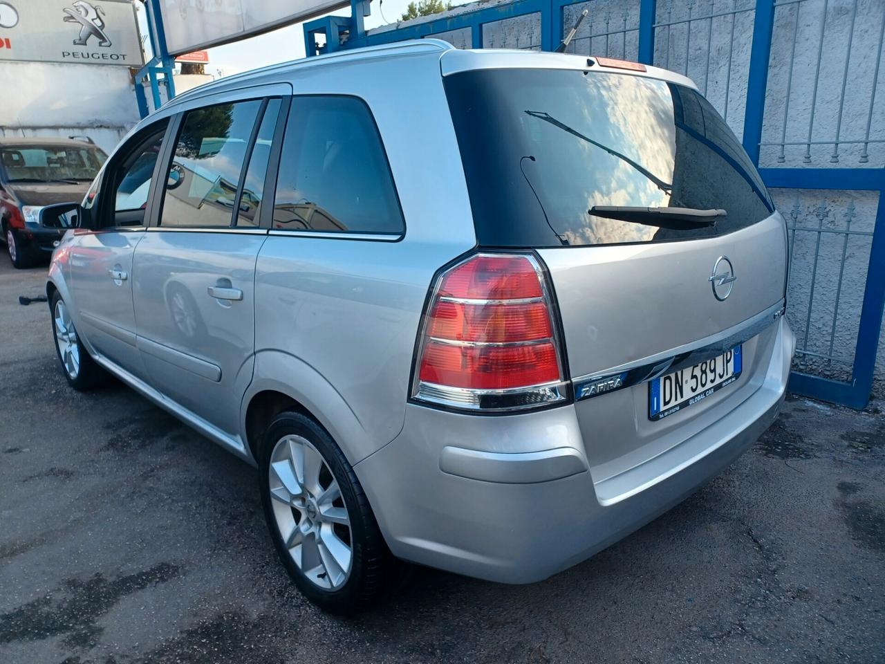 Opel Zafira 1.9 CDTI 120CV Cosmo UNICO PROPRIETARIO 7 POSTI