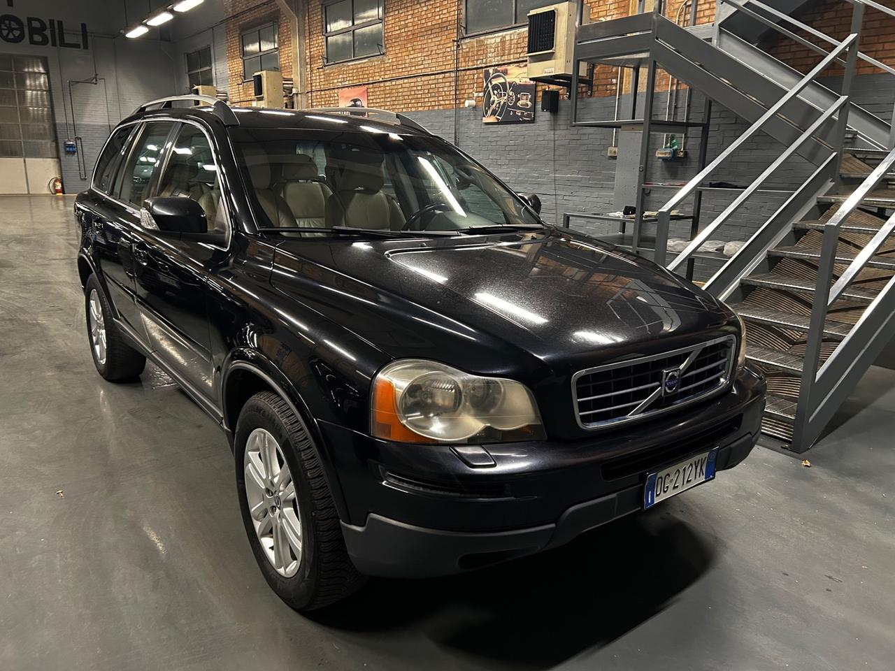 Volvo XC 90 XC90 2.4 D5 185 CV aut. AWD Executive