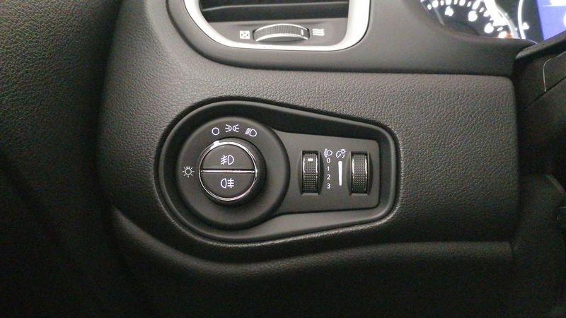 Jeep Renegade 1.3 t4 Longitude 2wd 150cv ddct