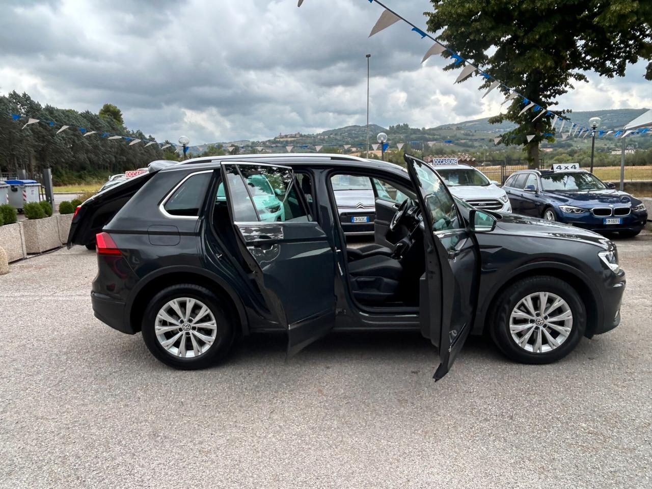 " DA VETRINA " Volkswagen Tiguan 2.0 TDI DSG Business