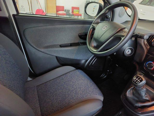 LANCIA Ypsilon 1.0 FireFly 5 porte S&S Hybrid Ecochic Silver