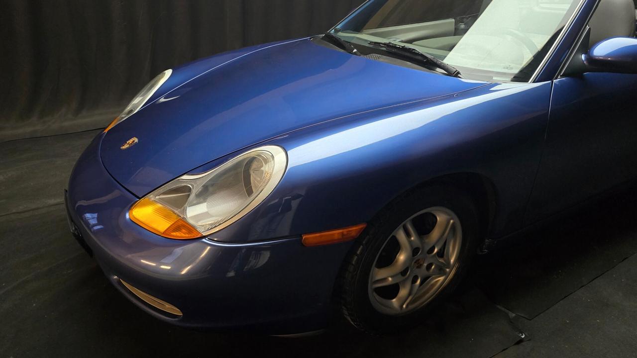 Porsche Boxster 2.5i 24V cat