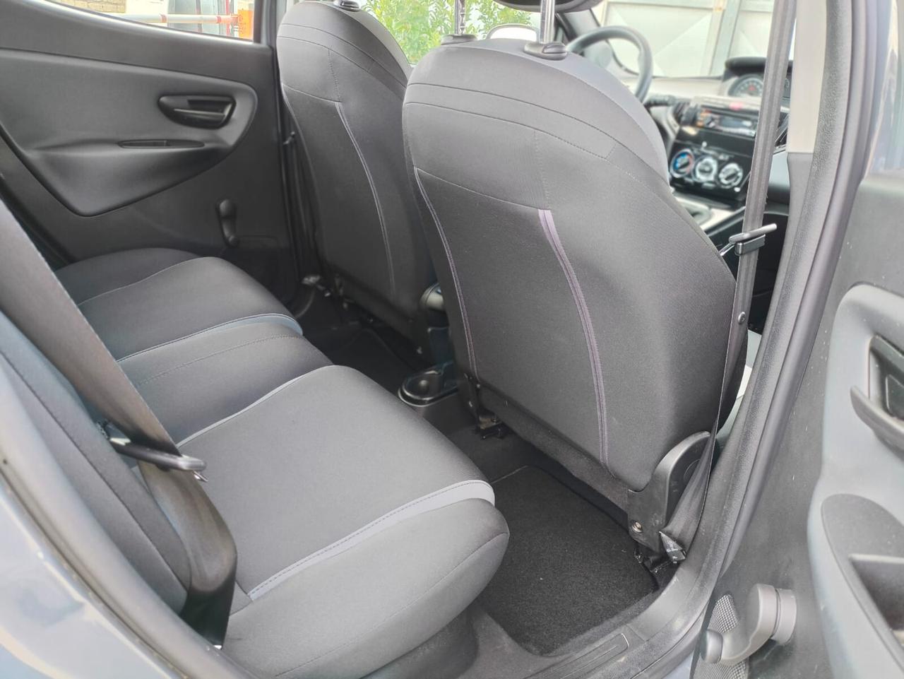 Lancia Ypsilon ECO CHIC 900 CC. X NEO PATENTATI BENZINA/ METANO RIF:4625