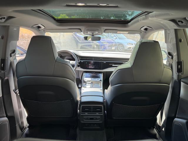 AUDI Q8 SUV TFSI e quattro 290 kW tiptronic S line edition