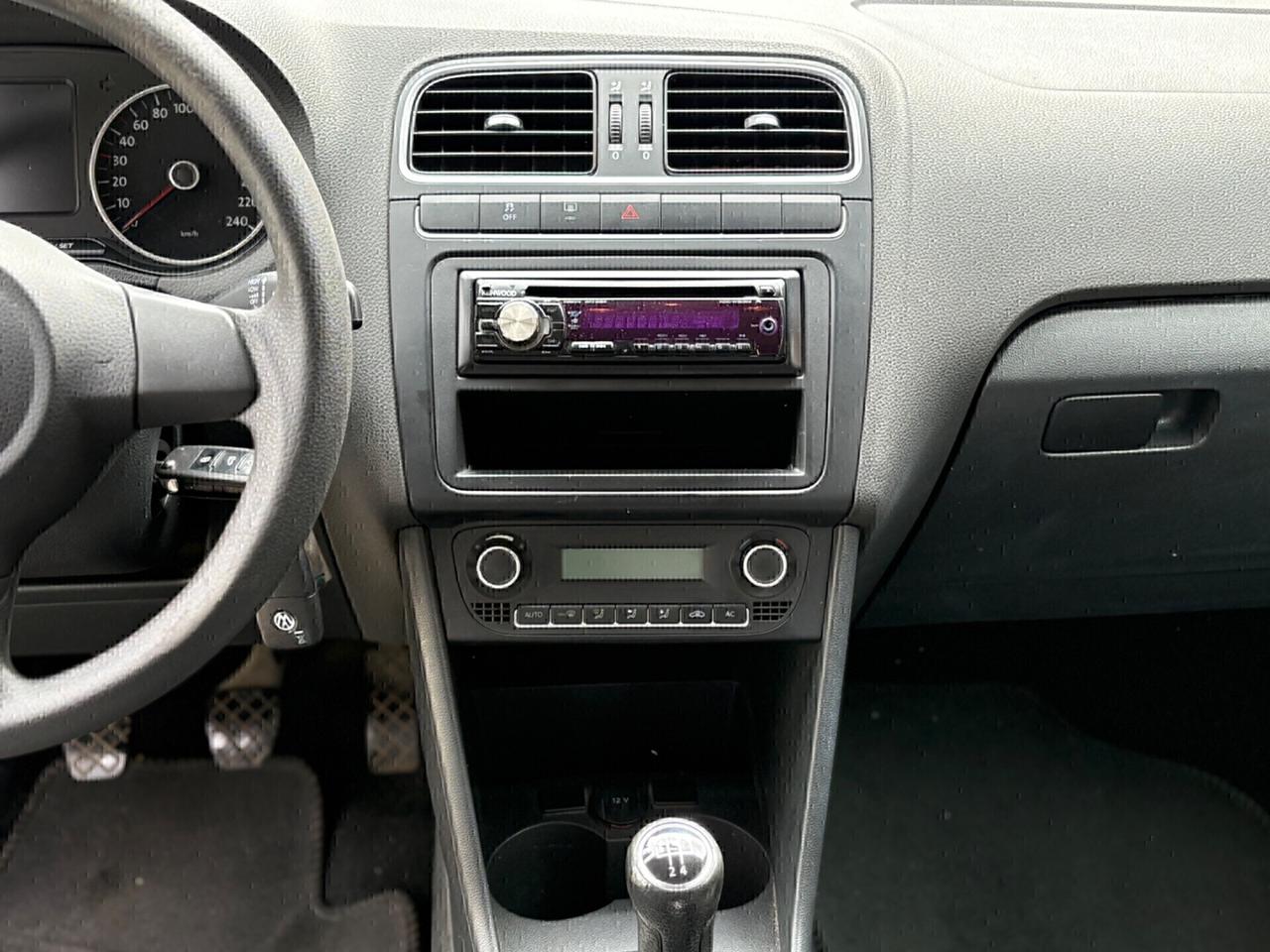 Volkswagen Polo 1.4 BENZINA 04/2010 NEOPATENTATI