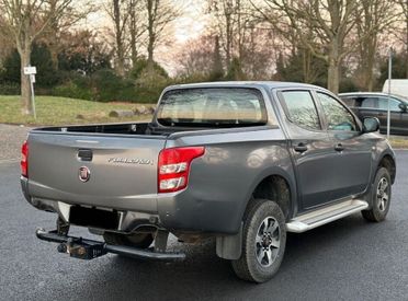 Mitsubishi L200 2.4 DI-D/154CV Club Cab Invite Plus