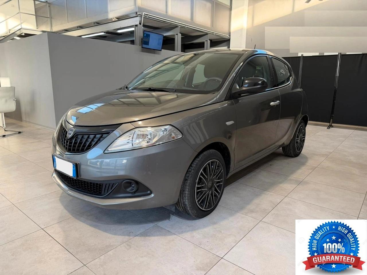 Lancia Ypsilon 1.0 FireFly 5 porte S&S Hybrid Silver Plus