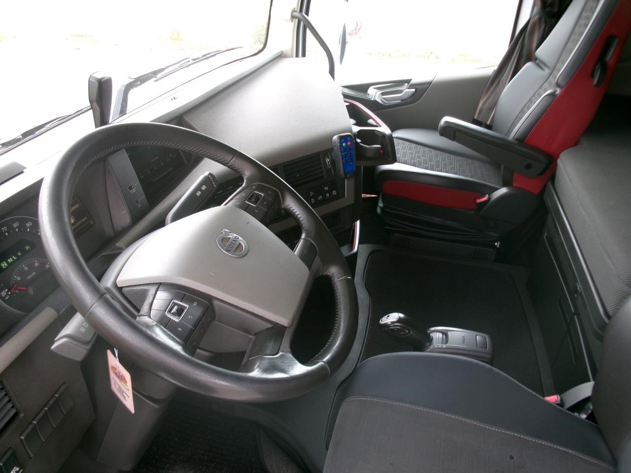Volvo FH 540CV EURO 6 SCARRABILE ITALEV 26T ADR CASSE DA 6 METRI