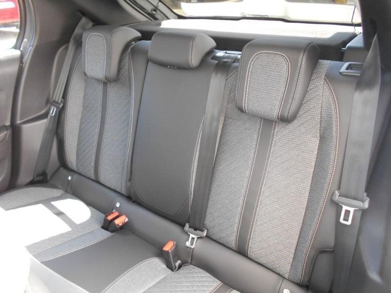 Peugeot 208 110 hybrid Allure Navigat Finanziato