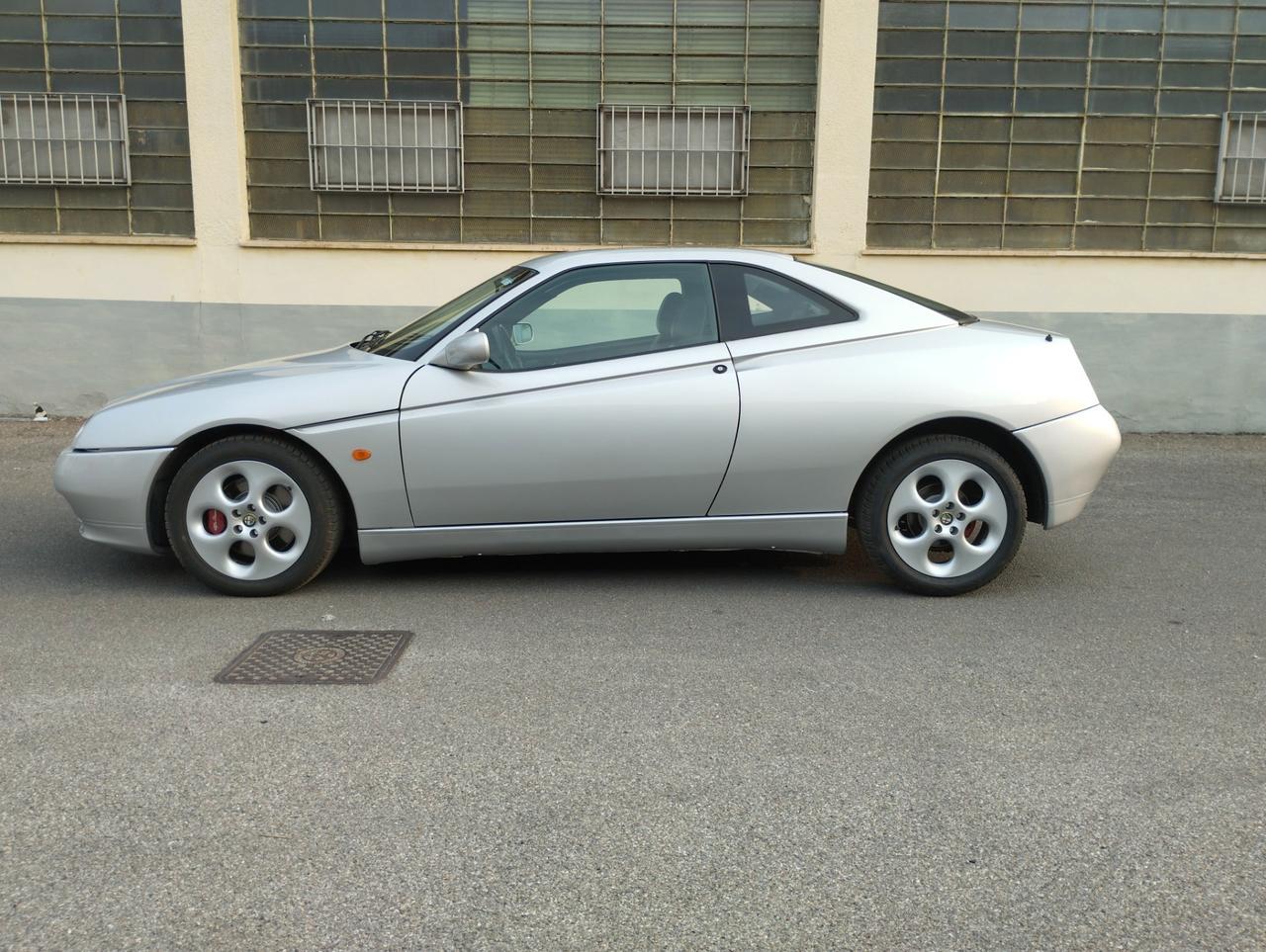 Alfa Romeo GTV 3.0i V6 24V cat