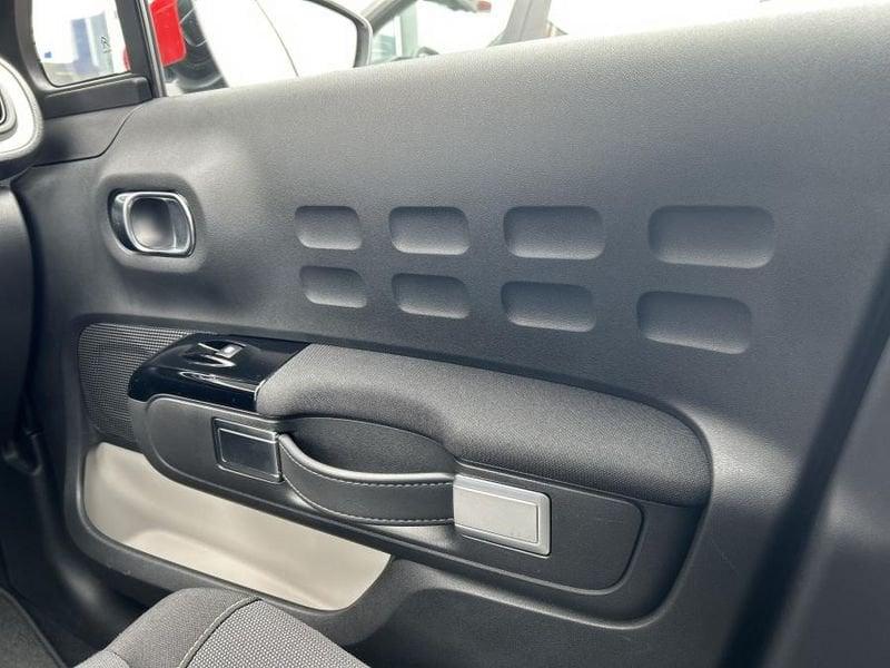 Citroën C3 PureTech 83 S&S Shine VETRI SCURI+CERCHI 16"