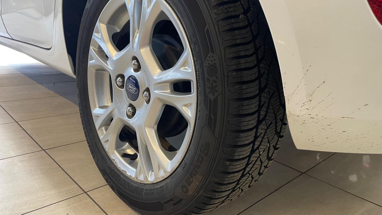 Ford Fiesta 1.5 TDCi 75CV 5 porte Titanium