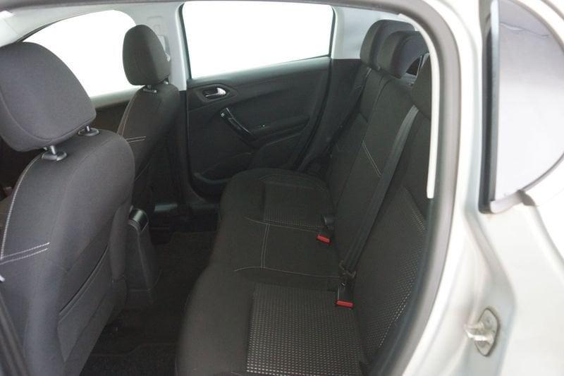 Peugeot 208 PureTech 82 5 porte Allure GPL