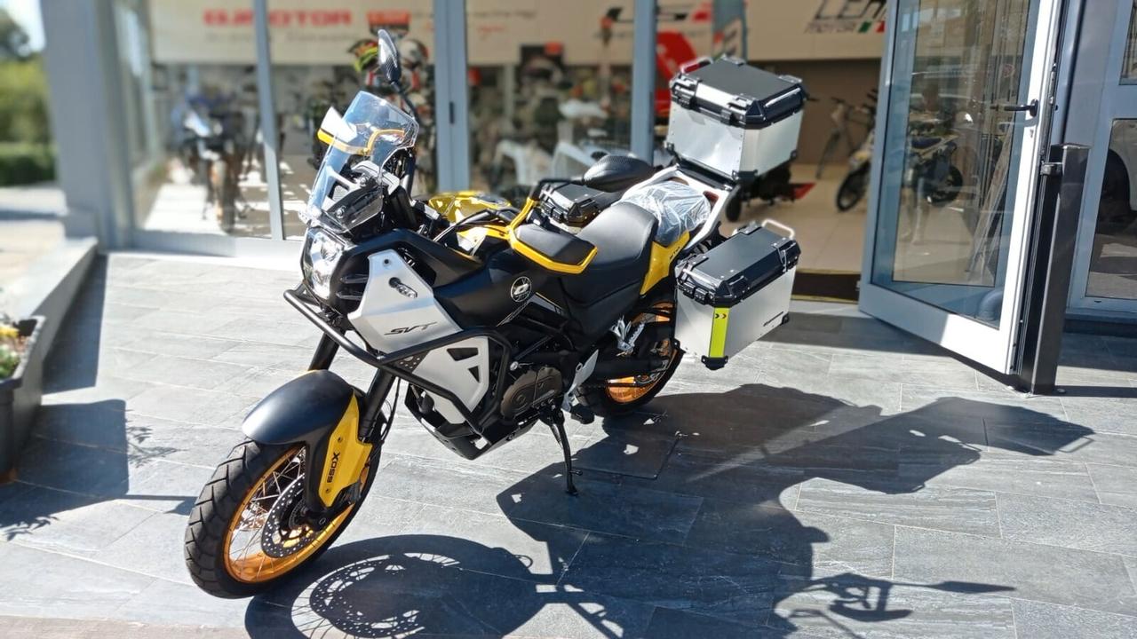 Qj Motor SVT 650 X-NUOVA-4 ANNI DI GARANZIA