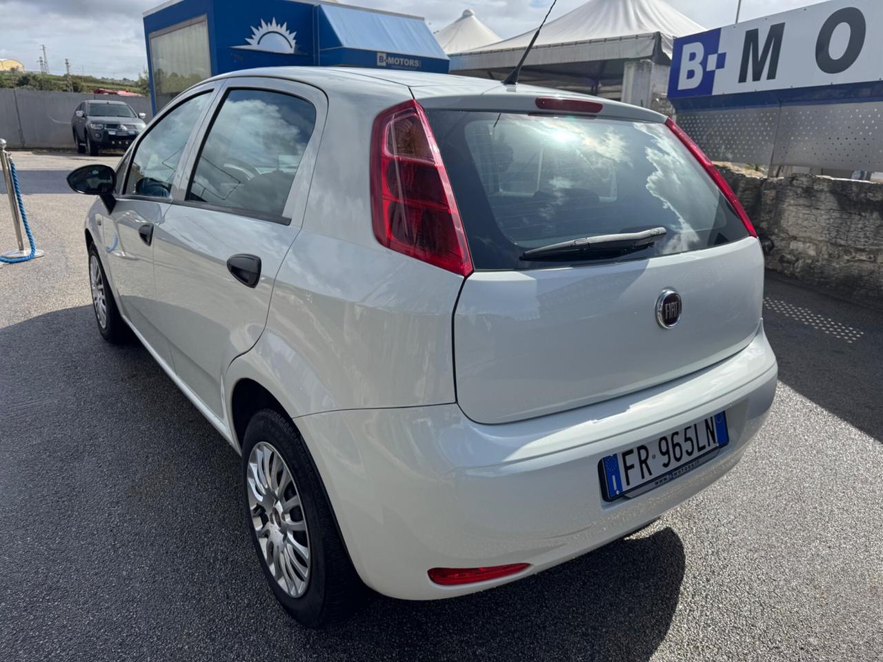 Fiat Punto 1.3 MJT II S&S 95 CV 5 porte Street
