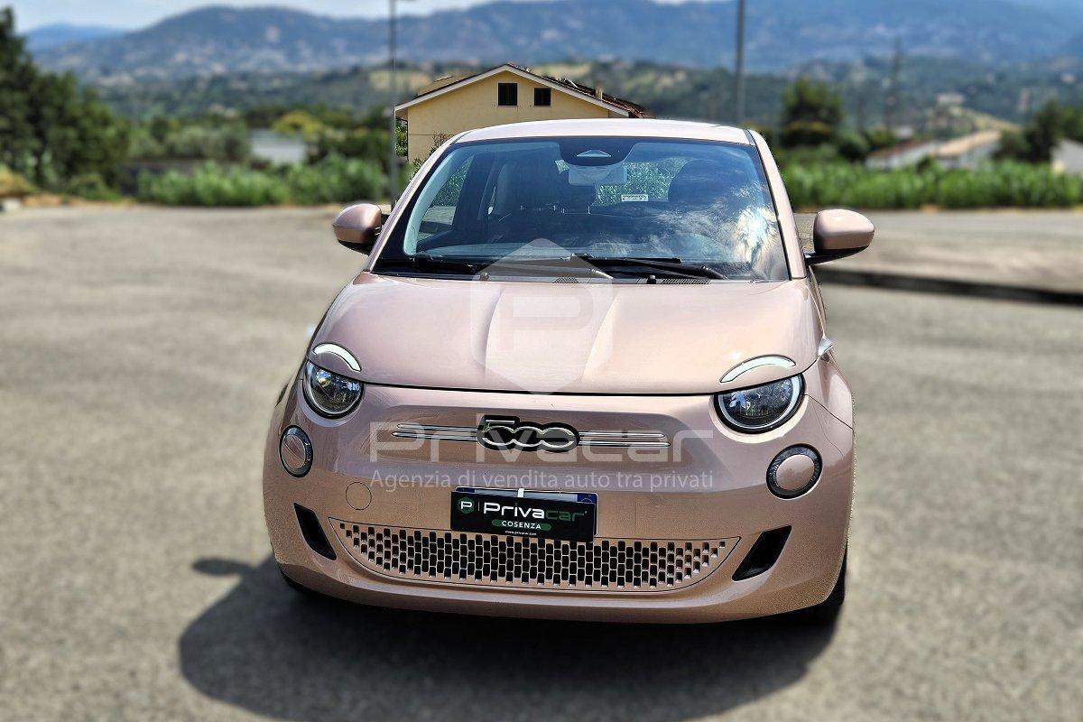 FIAT 500e Berlina 42 kWh Icon