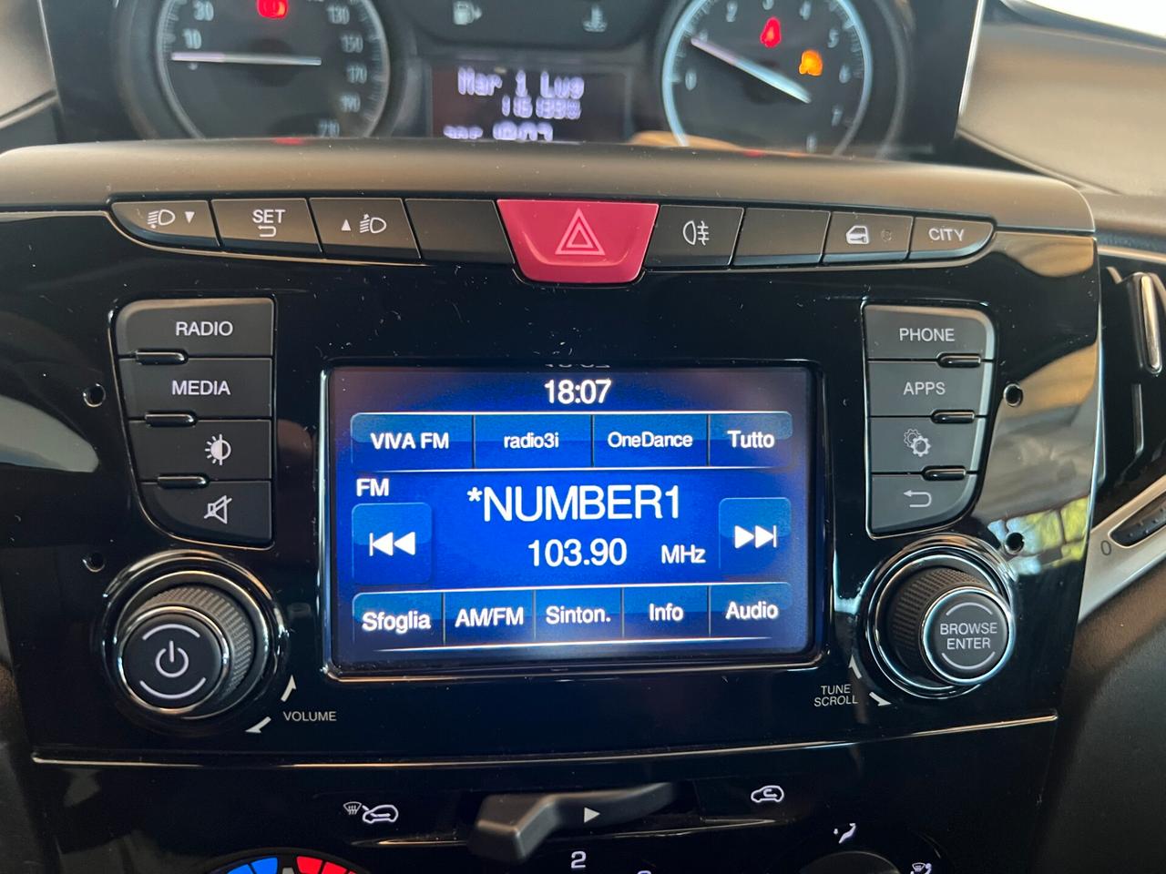 Lancia Ypsilon 1.2 69 CV 5 porte Gold OK NEOPATENTATI
