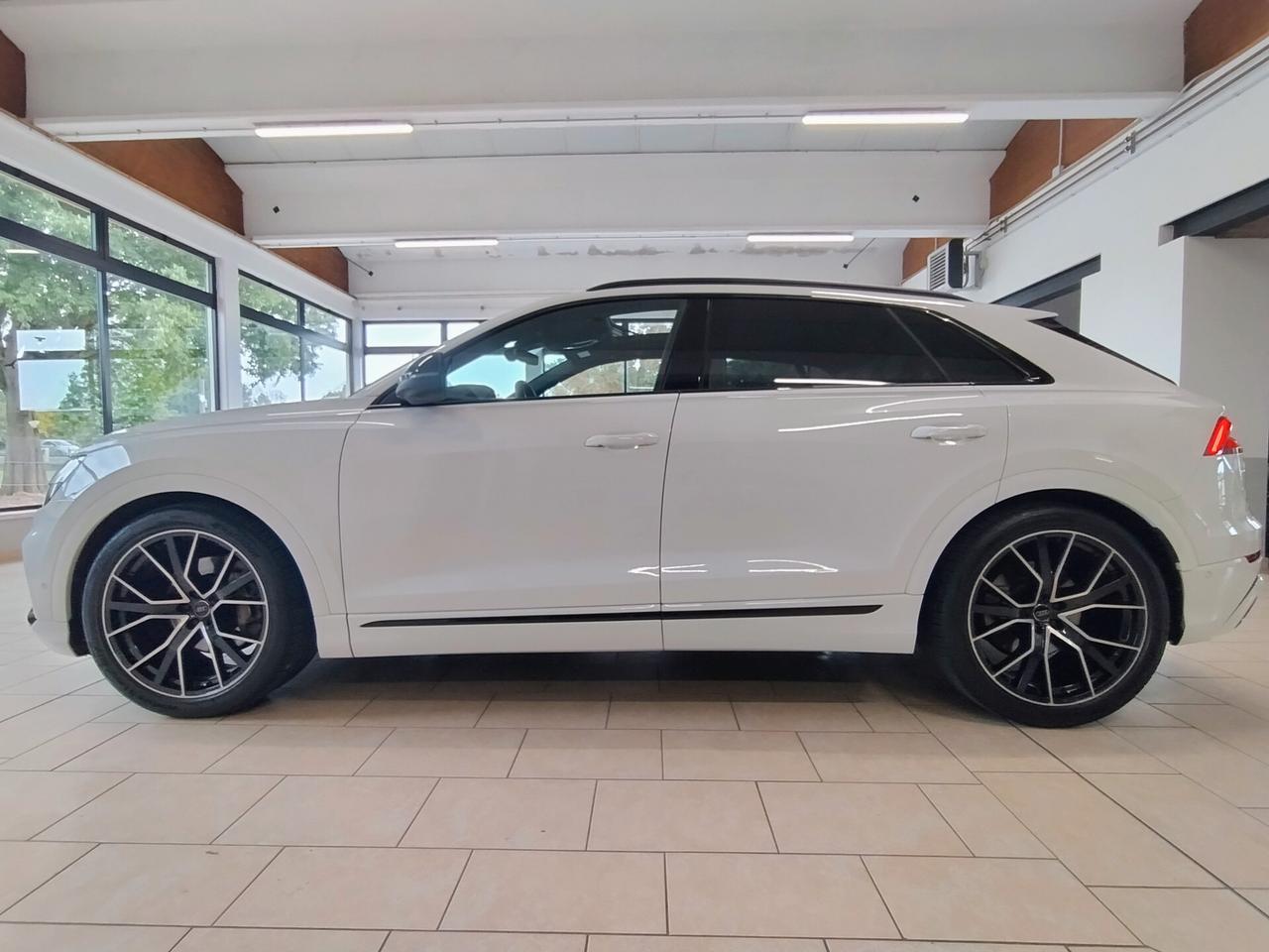 AUDI Q8 50TDI quattro tiptronic SLINE 360 TETTO TOUR AMBIENT