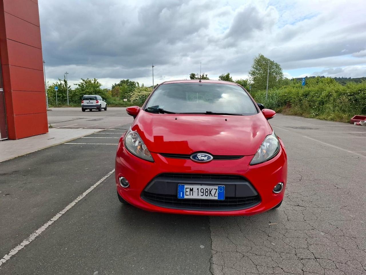 Ford Fiesta 1.4 5 porte Bz.- GPL Titanium