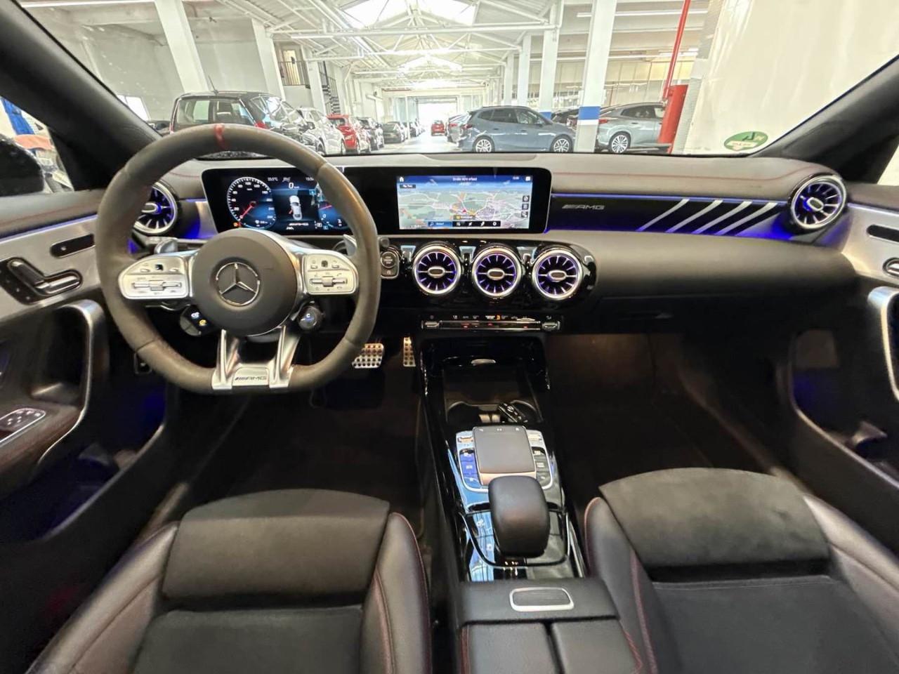 Mercedes-Benz CLA 35 AMG 4MATIC 7G-DCT
