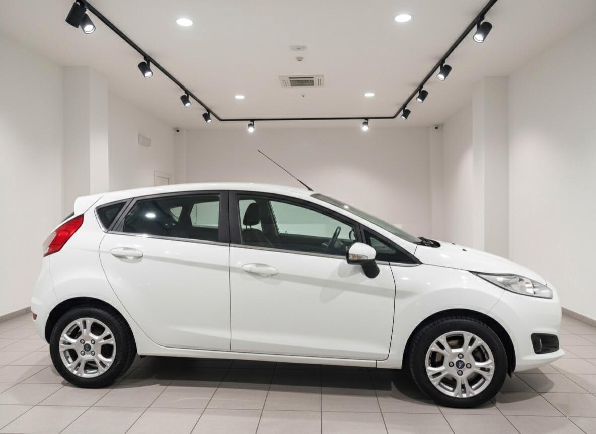 Ford Fiesta 1.4 5p. Bz.- GPL Titanium