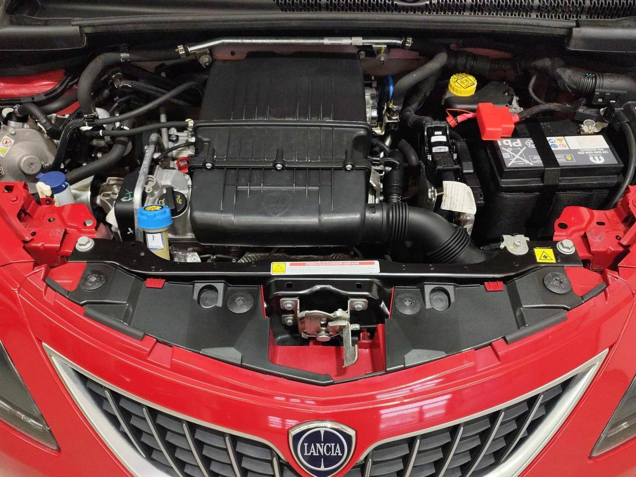 Lancia Ypsilon 1.2 Silver Gpl 69cv