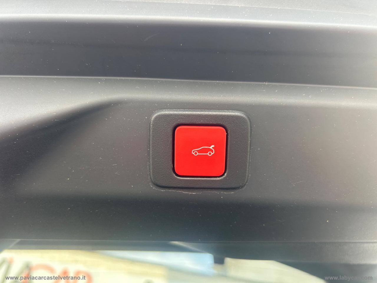 PEUGEOT 3008 Hybrid 145 e-DCS6 GT