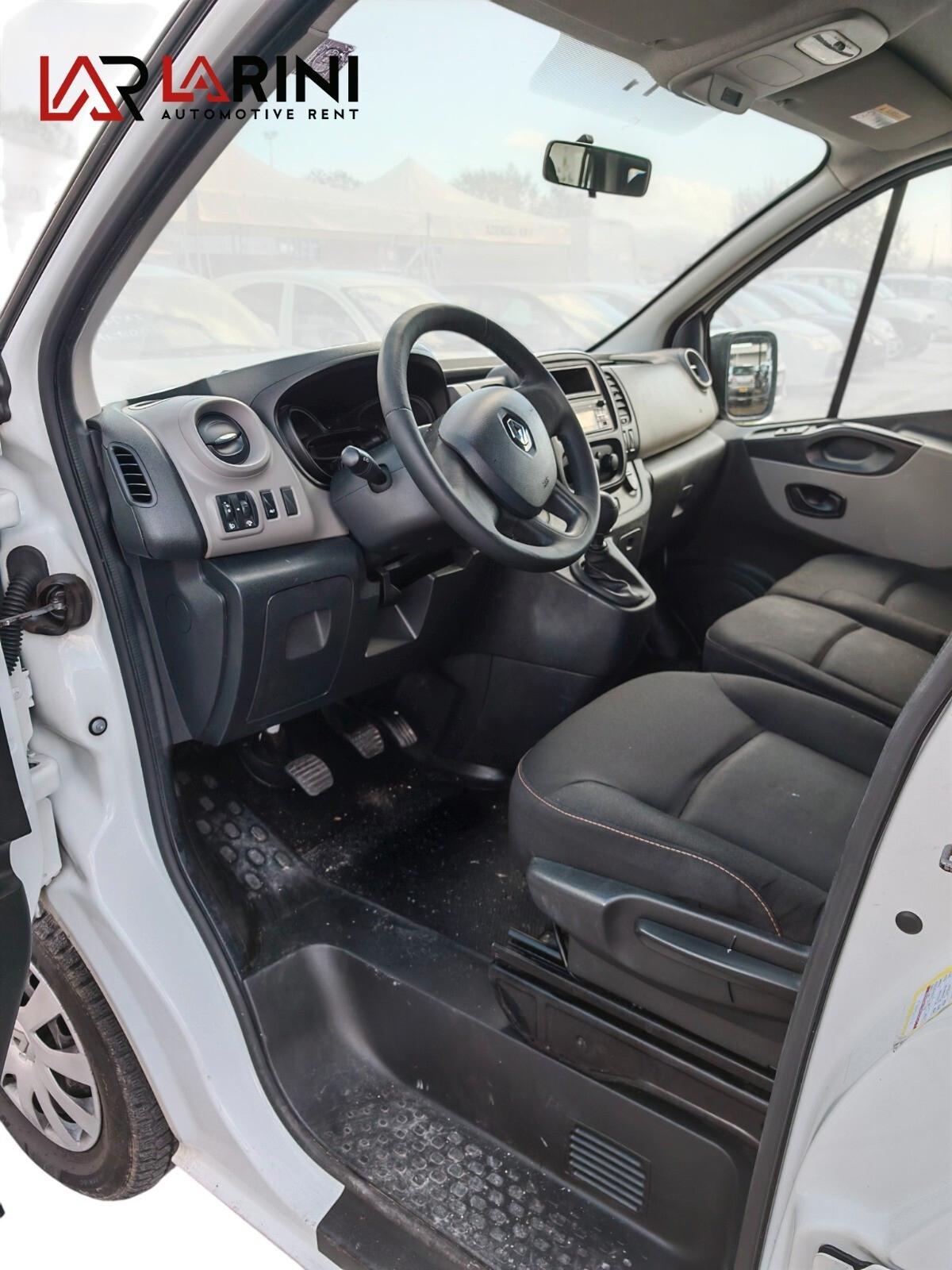 9 POSTI - Renault Trafic 1.6 dCi 125CV Intens – GARANZIA 12 MESI – FINANZIABILE!