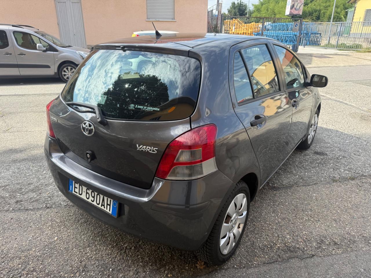 Toyota Yaris 1.0 5 porte Sol GPL