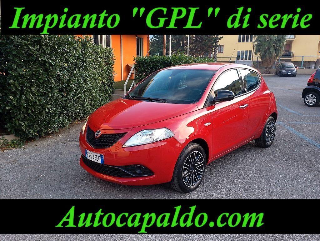 Lancia Ypsilon 1.2 69 CV 5 porte GPL Ecochic Gold