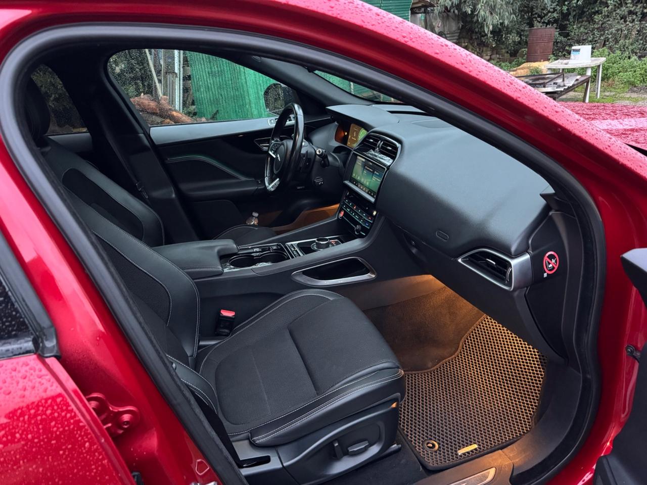 Jaguar F-Pace 3.0 D V6 300 CV AWD aut. Portfolio