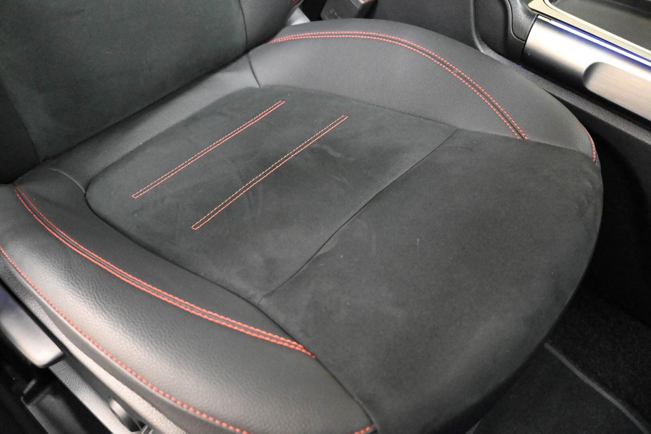 MERCEDES GLB (X247) GLB 200 d Automati...